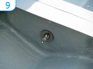 With the help of hex key tighten the bottom joints. Photo 9.