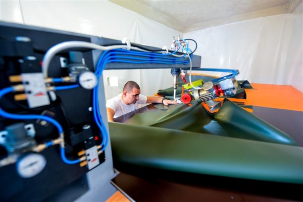 Оборудование для сварки швов без применения клея (горячая сварка)